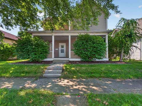 Photo of 618 W Wiley Avenue, Bluffton, IN 46714 (MLS # 202628420)