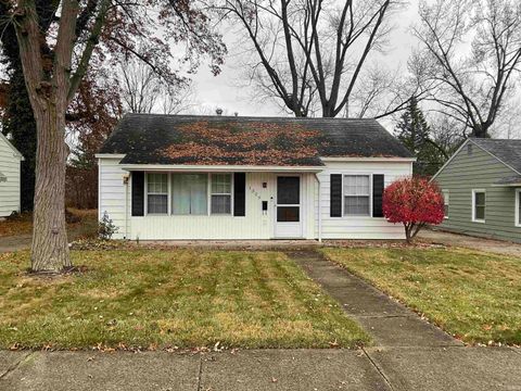 Photo of 1329 Melrose Avenue, Fort Wayne, IN 46808 (MLS # 202547486)