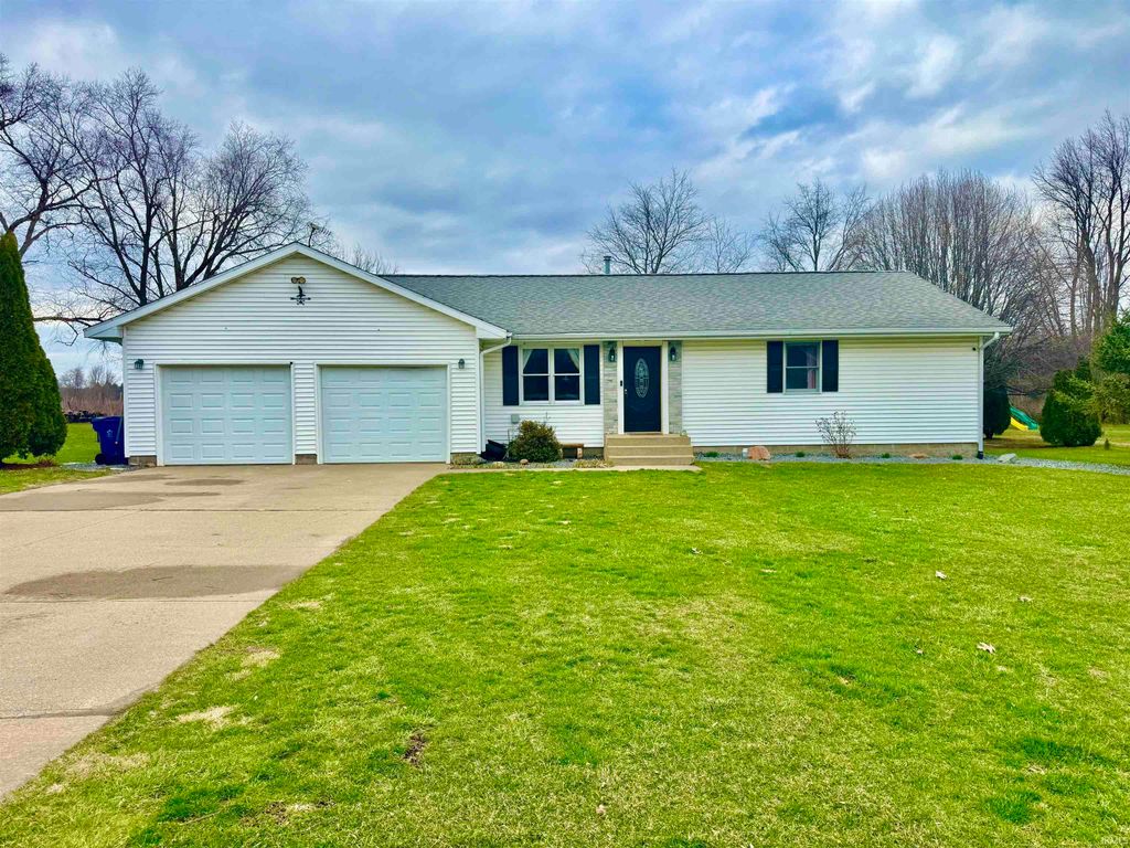 Photo of 2016 Felix Place, Plymouth, IN 46563 (MLS # 202609054)