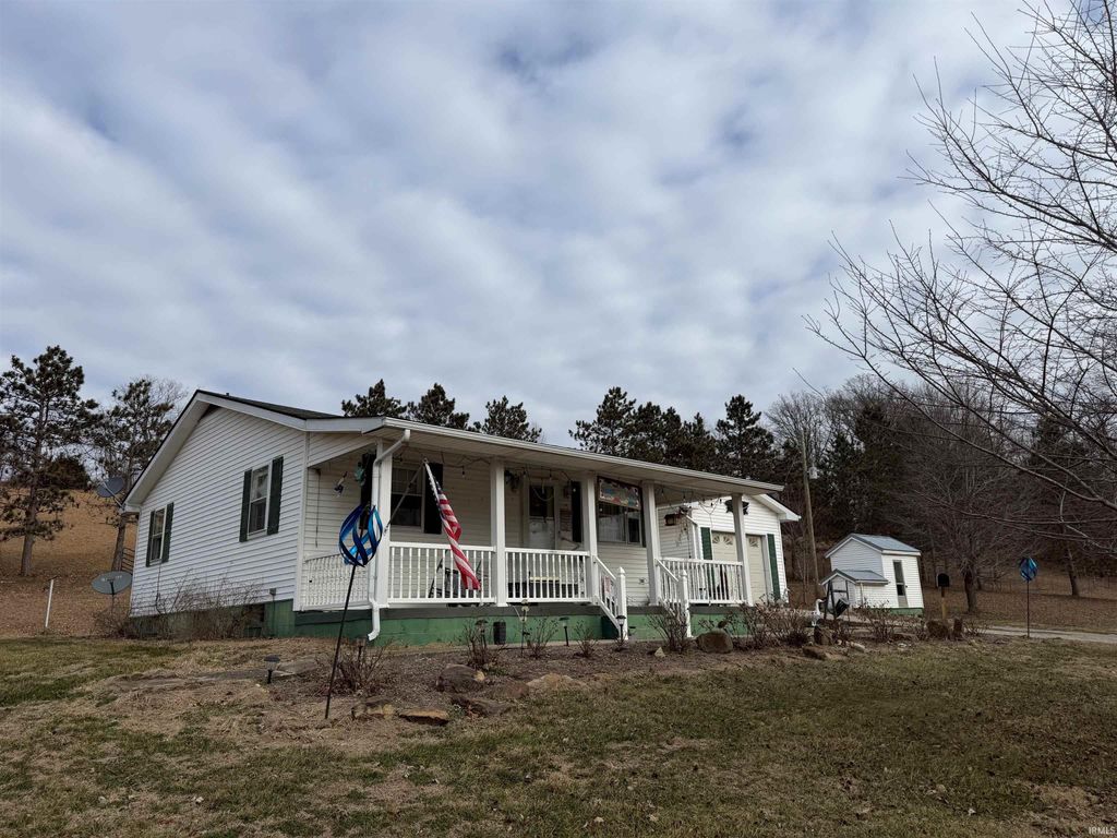 Photo of 4197 E State Road 58, Bloomfield, IN 47424 (MLS # 202602208)