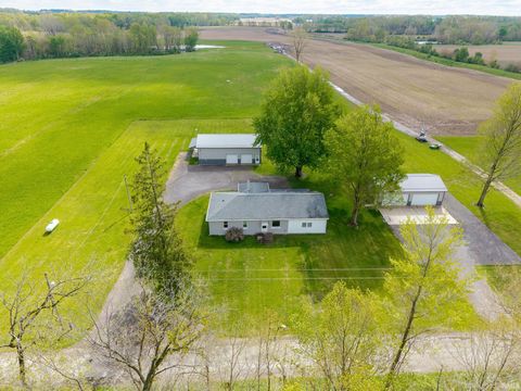 Tiny photo for 2399 N 700 E Road, Akron, IN 46910 (MLS # 202617468)