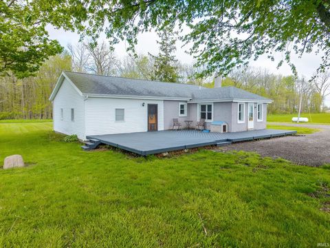 Tiny photo for 2399 N 700 E Road, Akron, IN 46910 (MLS # 202617468)