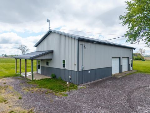 Tiny photo for 2399 N 700 E Road, Akron, IN 46910 (MLS # 202617468)