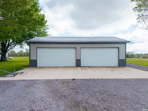 Tiny photo for 2399 N 700 E Road, Akron, IN 46910 (MLS # 202617468)
