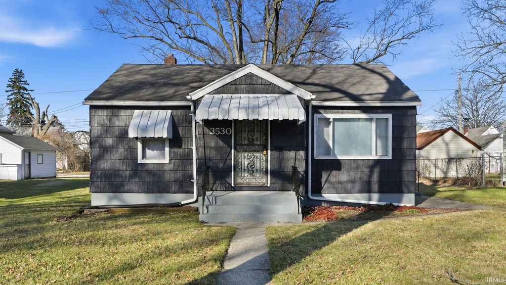 Photo of 3530 Robinwood Drive, Fort Wayne, IN 46806 (MLS # 202607775)