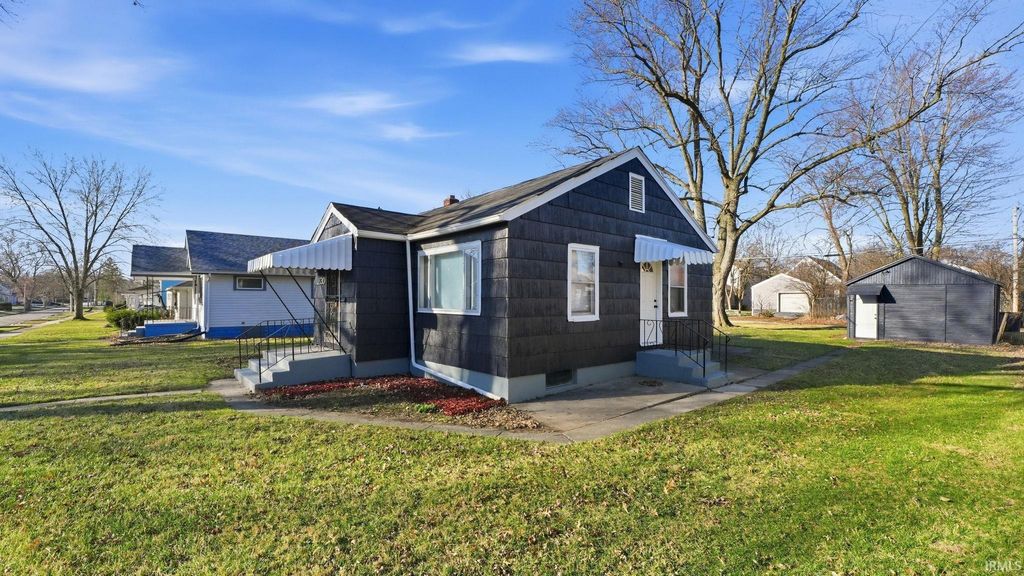 Photo of 3530 Robinwood Drive, Fort Wayne, IN 46806 (MLS # 202607775)