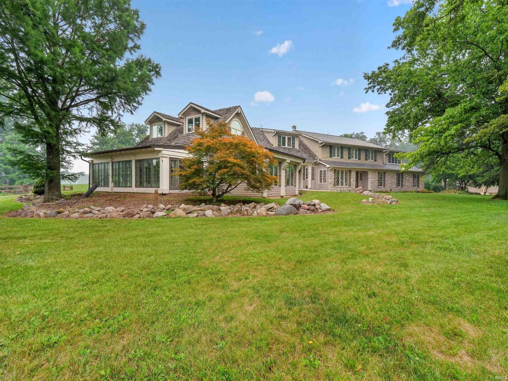 Photo of 8027 Woodwind Drive, Hoagland, IN 46745 (MLS # 202629499)