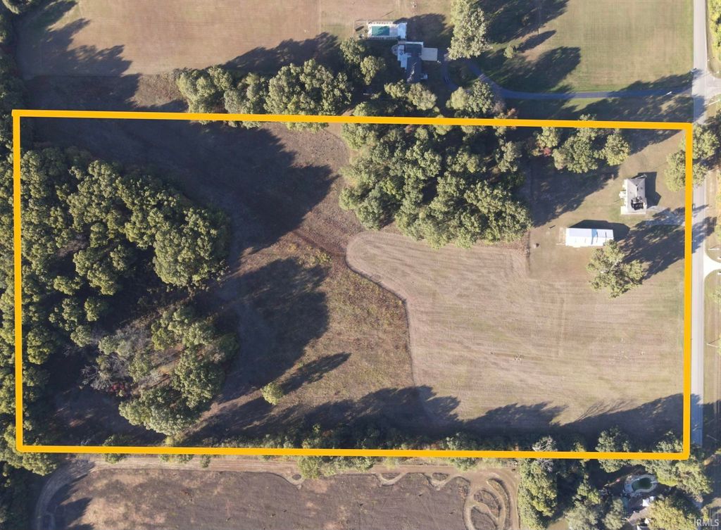 Photo of 1505 S Roosevelt Road, Knox, IN 46534 (MLS # 202540981)