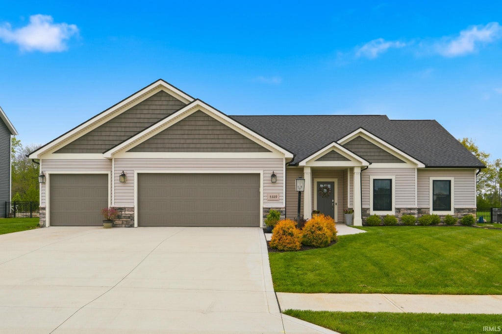 Photo of 5329 Greyson Heights Drive, Auburn, IN 46706 (MLS # 202616362)