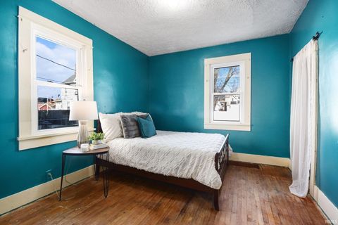 Tiny photo for 226 W 3rd Street, Peru, IN 46970 (MLS # 202607774)