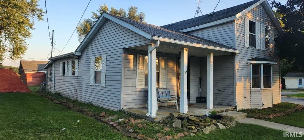 Photo of 820 N Wayne Street, Waterloo, IN 46793 (MLS # 202540529)