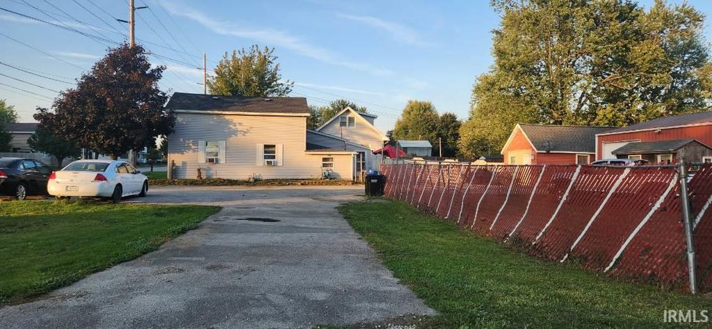 Photo of 820 N Wayne Street, Waterloo, IN 46793 (MLS # 202540529)