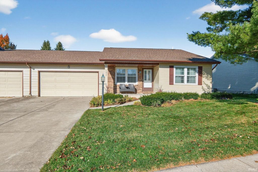 Photo of 1835 Stonehedge Lane, South Bend, IN 46614 (MLS # 202546459)