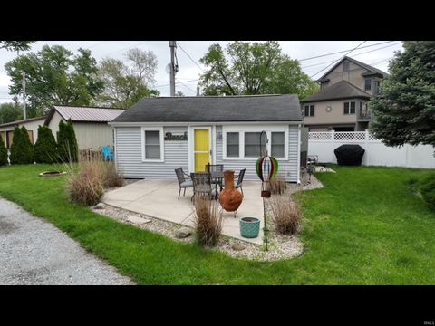 Tiny photo for 4872 N Boxman Place, Monticello, IN 47960 (MLS # 202616299)