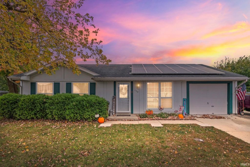 Photo of 728 Shakamak Court, Dayton, IN 47941 (MLS # 202543339)