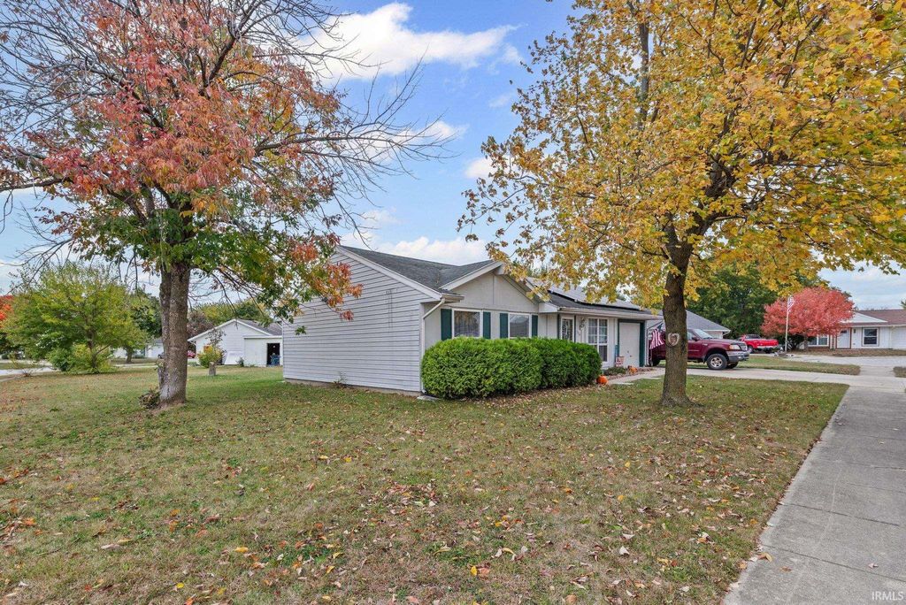 Photo of 728 Shakamak Court, Dayton, IN 47941 (MLS # 202543339)