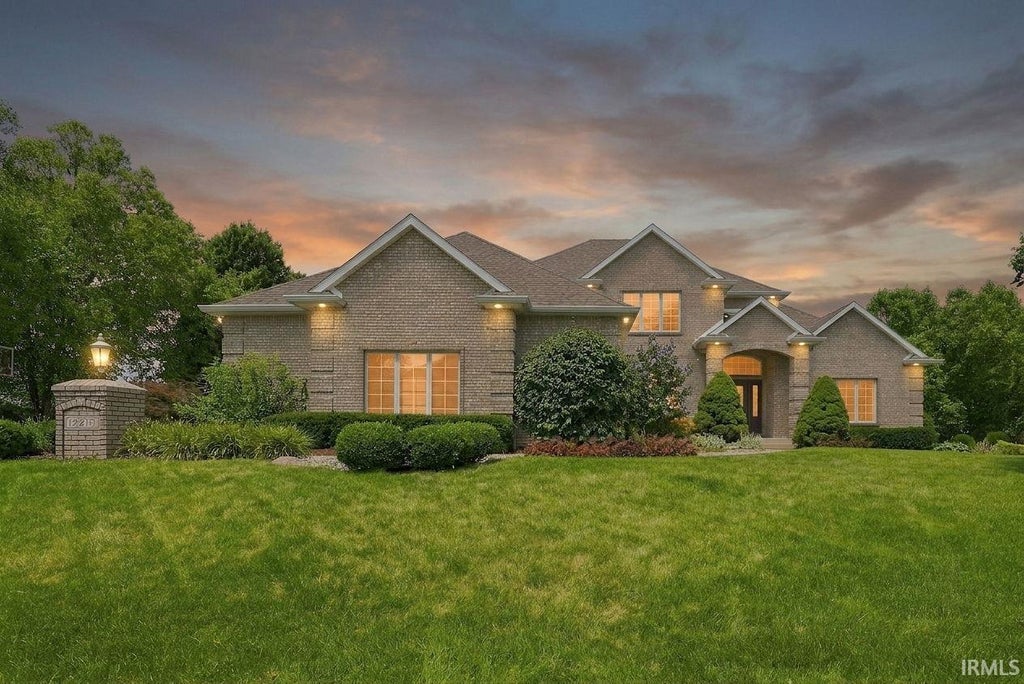 Photo of 12210 Hawkins Way, Fort Wayne, IN 46814 (MLS # 202631863)