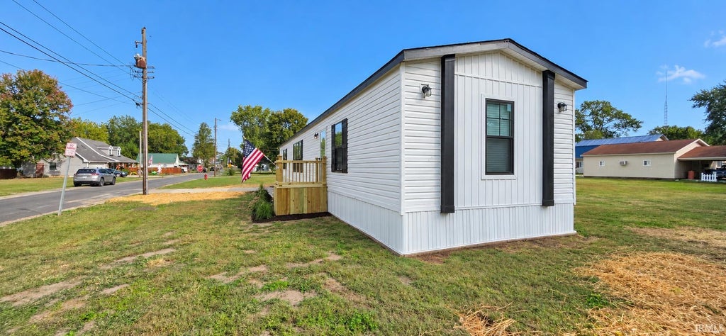 Photo of 306 N Snapp Street, Oaktown, IN 47561 (MLS # 202641836)