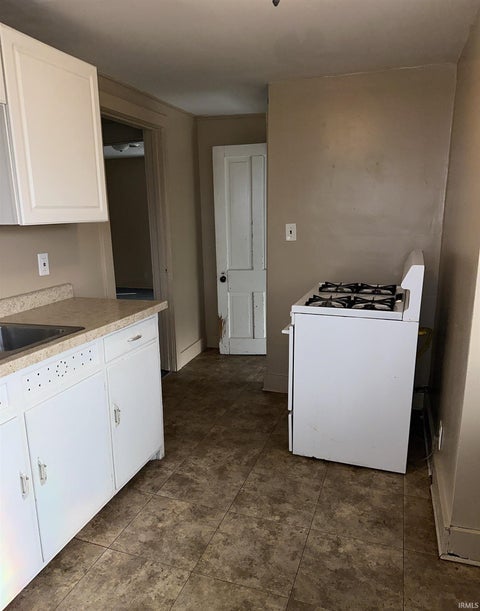 Tiny photo for 551 W 6th Street #Upper, Peru, IN 46970 (MLS # 202644582)