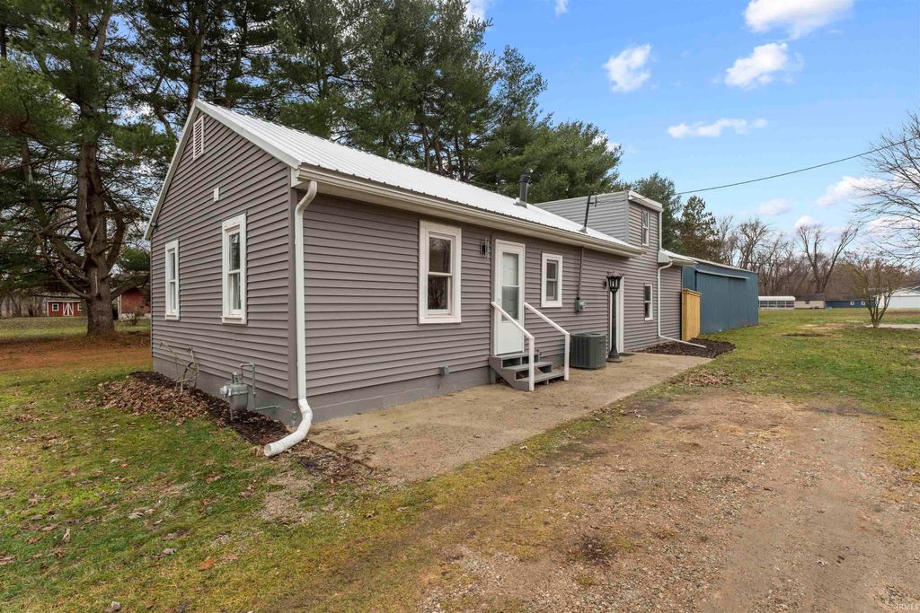 Photo of 57459 Basswood Road, Osceola, IN 46561 (MLS # 202601211)