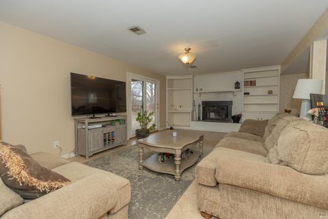 Tiny photo for 7716 Huckleberry Lane, Evansville, IN 47712 (MLS # 202605721)