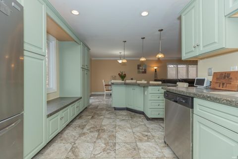 Tiny photo for 7716 Huckleberry Lane, Evansville, IN 47712 (MLS # 202605721)