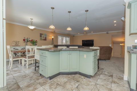 Tiny photo for 7716 Huckleberry Lane, Evansville, IN 47712 (MLS # 202605721)