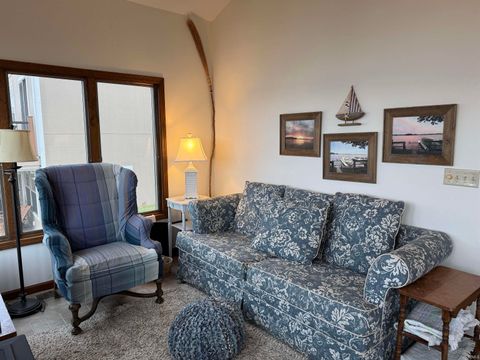 Tiny photo for 2807 Barrett Road, Rochester, IN 46975 (MLS # 202512212)