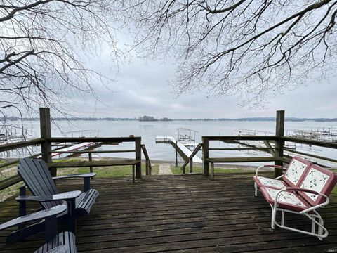 Tiny photo for 2807 Barrett Road, Rochester, IN 46975 (MLS # 202512212)