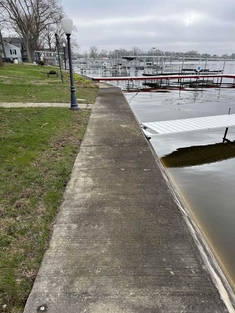 Tiny photo for 2807 Barrett Road, Rochester, IN 46975 (MLS # 202512212)