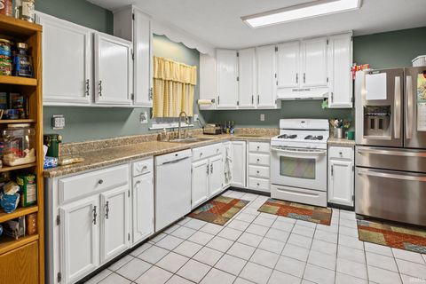 Tiny photo for 3751 Shenandoah Drive, Lafayette, IN 47905 (MLS # 202532536)