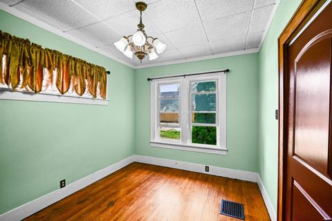 Tiny photo for 509 S Harrison Street, Frankfort, IN 46041 (MLS # 202625500)