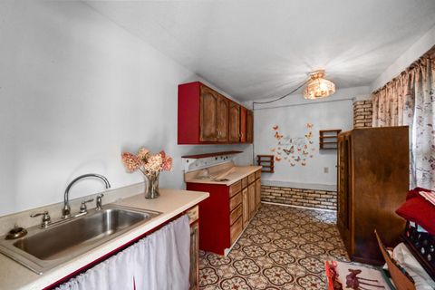 Tiny photo for 509 S Harrison Street, Frankfort, IN 46041 (MLS # 202625500)