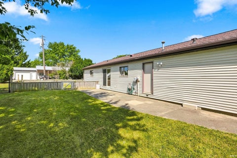 Tiny photo for 501 Drake Road, Kendallville, IN 46755 (MLS # 202632522)