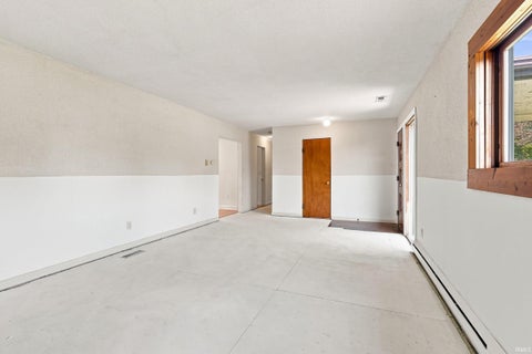 Tiny photo for 501 Drake Road, Kendallville, IN 46755 (MLS # 202632522)