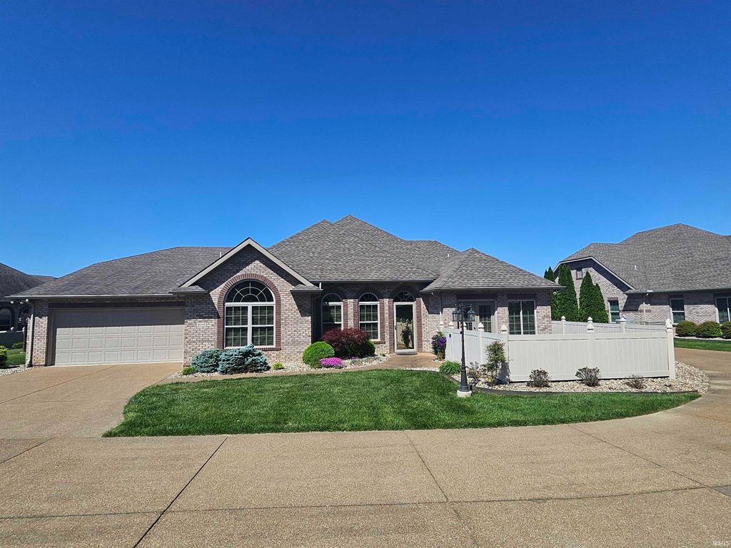 Photo of 8018 Wolf Creek Court, Evansville, IN 47712 (MLS # 202615218)