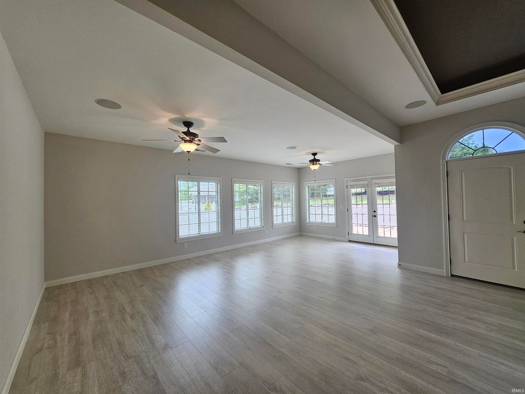 Photo of 8018 Wolf Creek Court, Evansville, IN 47712 (MLS # 202615218)