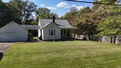 Photo of 11700 Oak Trail Drive, Evansville, IN 47725 (MLS # 202540612)