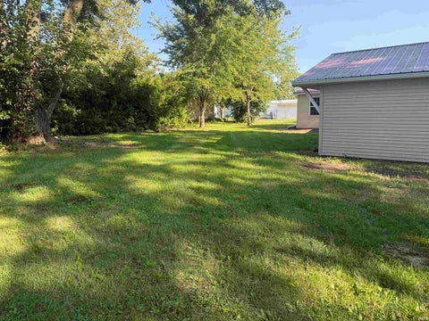 Tiny photo for 466 E Maple Street, Berne, IN 46711 (MLS # 202631826)