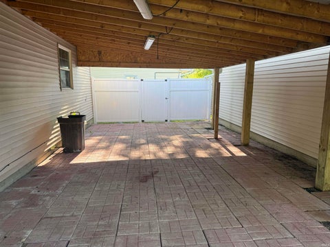 Tiny photo for 466 E Maple Street, Berne, IN 46711 (MLS # 202631826)