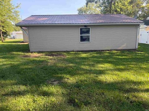 Tiny photo for 466 E Maple Street, Berne, IN 46711 (MLS # 202631826)