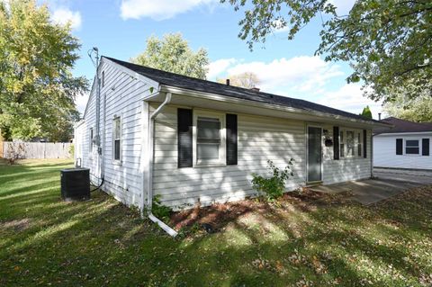 Tiny photo for 1622 COLUMBUS Boulevard, Kokomo, IN 46901 (MLS # 202534850)