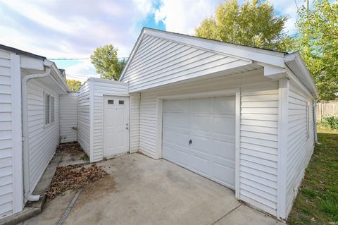 Tiny photo for 1622 COLUMBUS Boulevard, Kokomo, IN 46901 (MLS # 202534850)