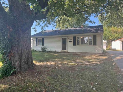 Photo of 1622 COLUMBUS Boulevard, Kokomo, IN 46901 (MLS # 202534850)