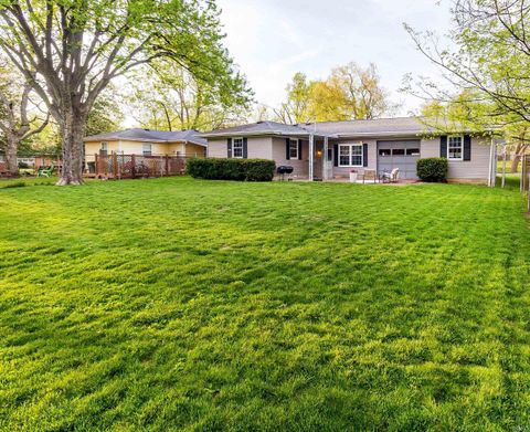 Tiny photo for 1813 E Chandler Avenue, Evansville, IN 47714 (MLS # 202612255)