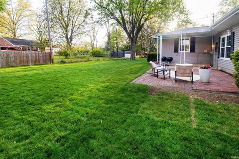Tiny photo for 1813 E Chandler Avenue, Evansville, IN 47714 (MLS # 202612255)