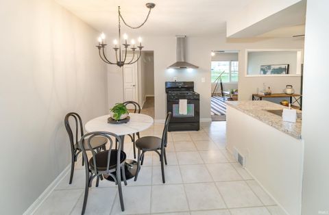 Tiny photo for 1813 E Chandler Avenue, Evansville, IN 47714 (MLS # 202612255)