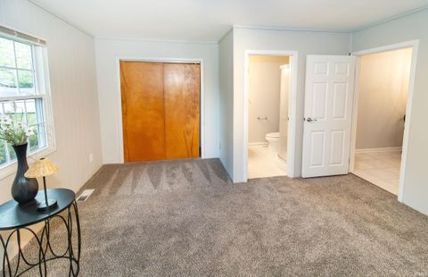 Tiny photo for 1813 E Chandler Avenue, Evansville, IN 47714 (MLS # 202612255)