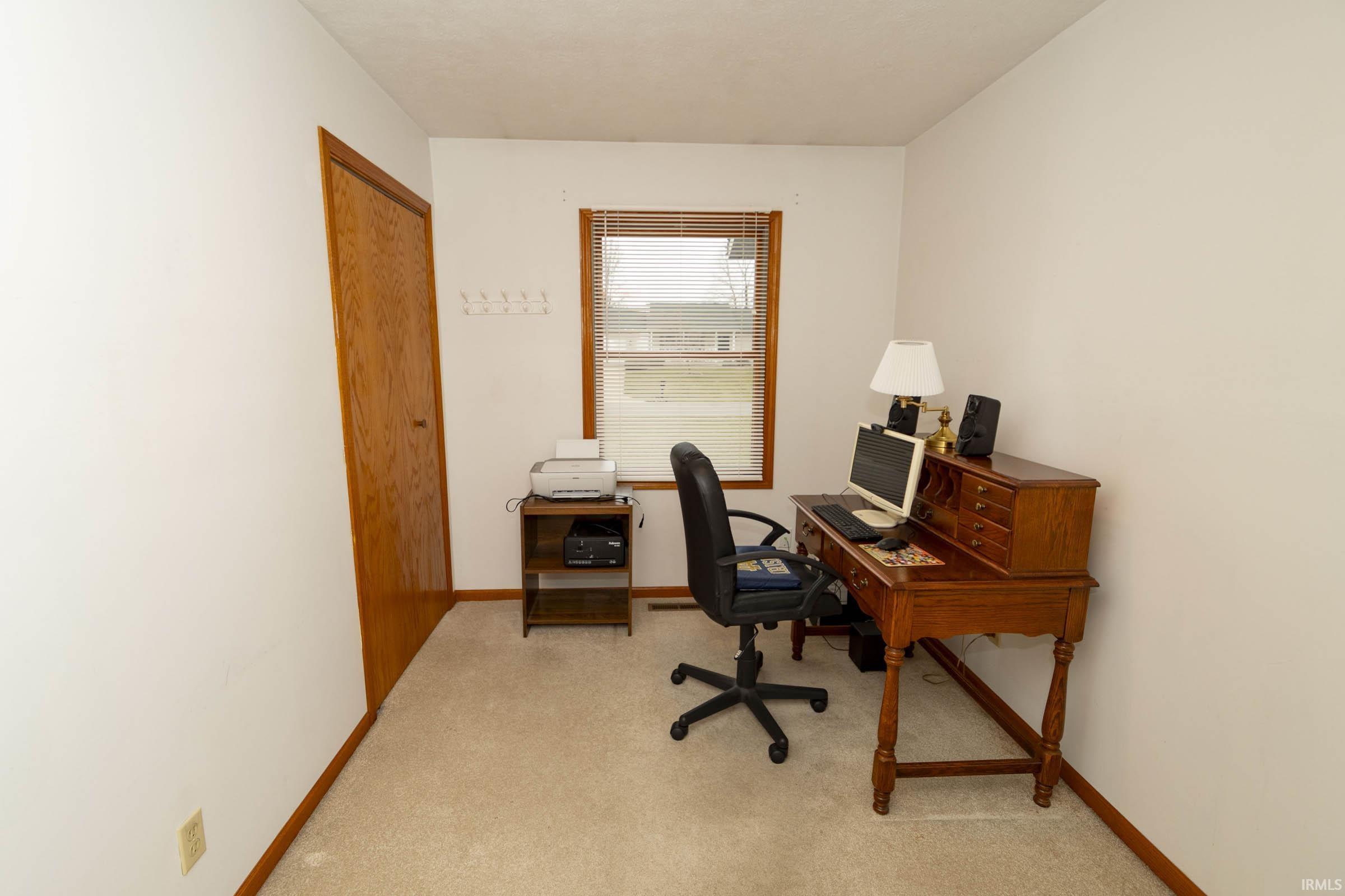 Goshen, Indiana 46528, United States, 4 Bedrooms Bedrooms, ,2 BathroomsBathrooms,Residential,Active,95490