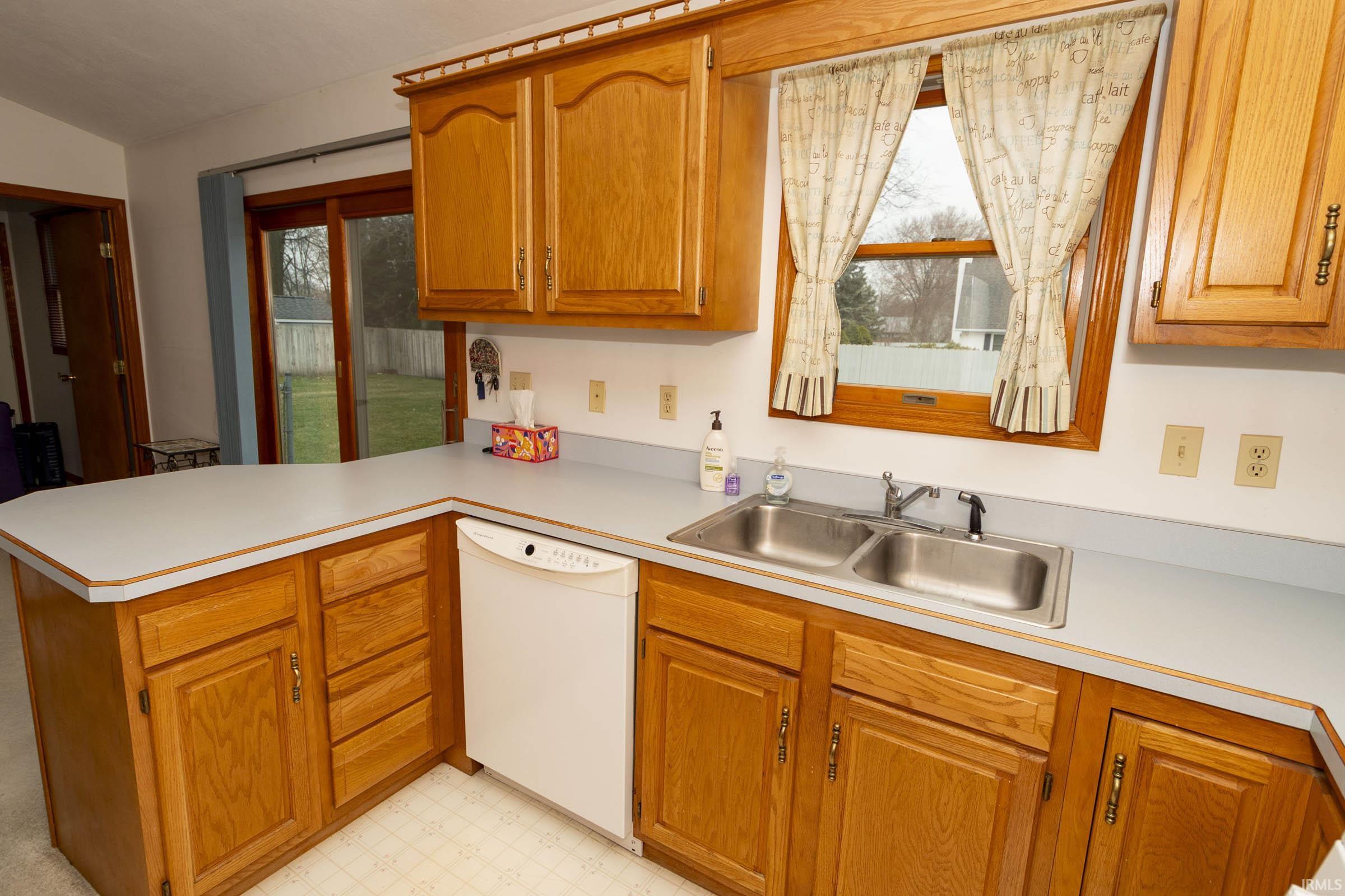 Goshen, Indiana 46528, United States, 4 Bedrooms Bedrooms, ,2 BathroomsBathrooms,Residential,Active,95490